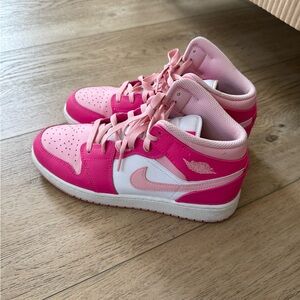 Nike Air Jordan Pink